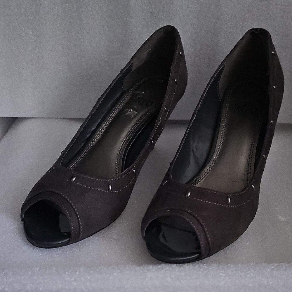 Impo Vayu Olive Peep-Toe Wedge Heels
